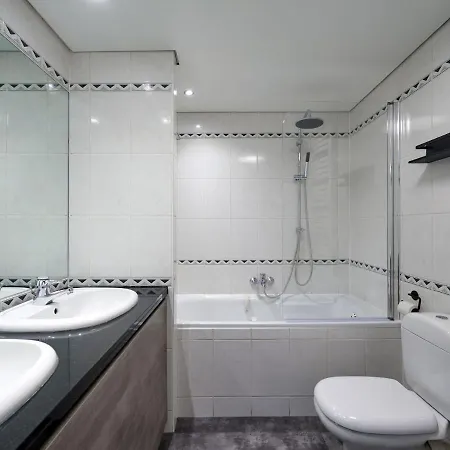 Modern With A Dishwasher Close To アパート デュルビュイ